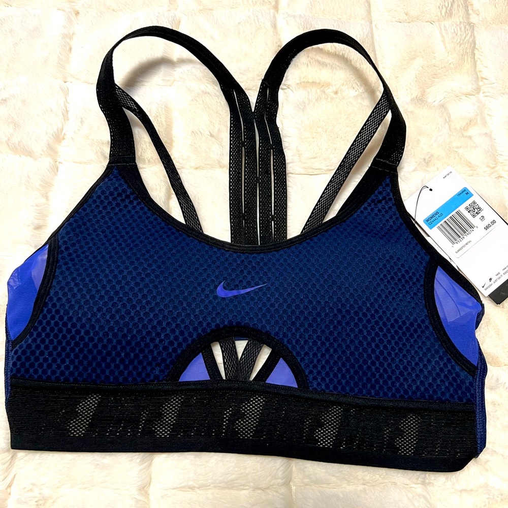 Nike Women's Indy UltraBreathe Sports Light Support Bra CZ4441-410 Medium